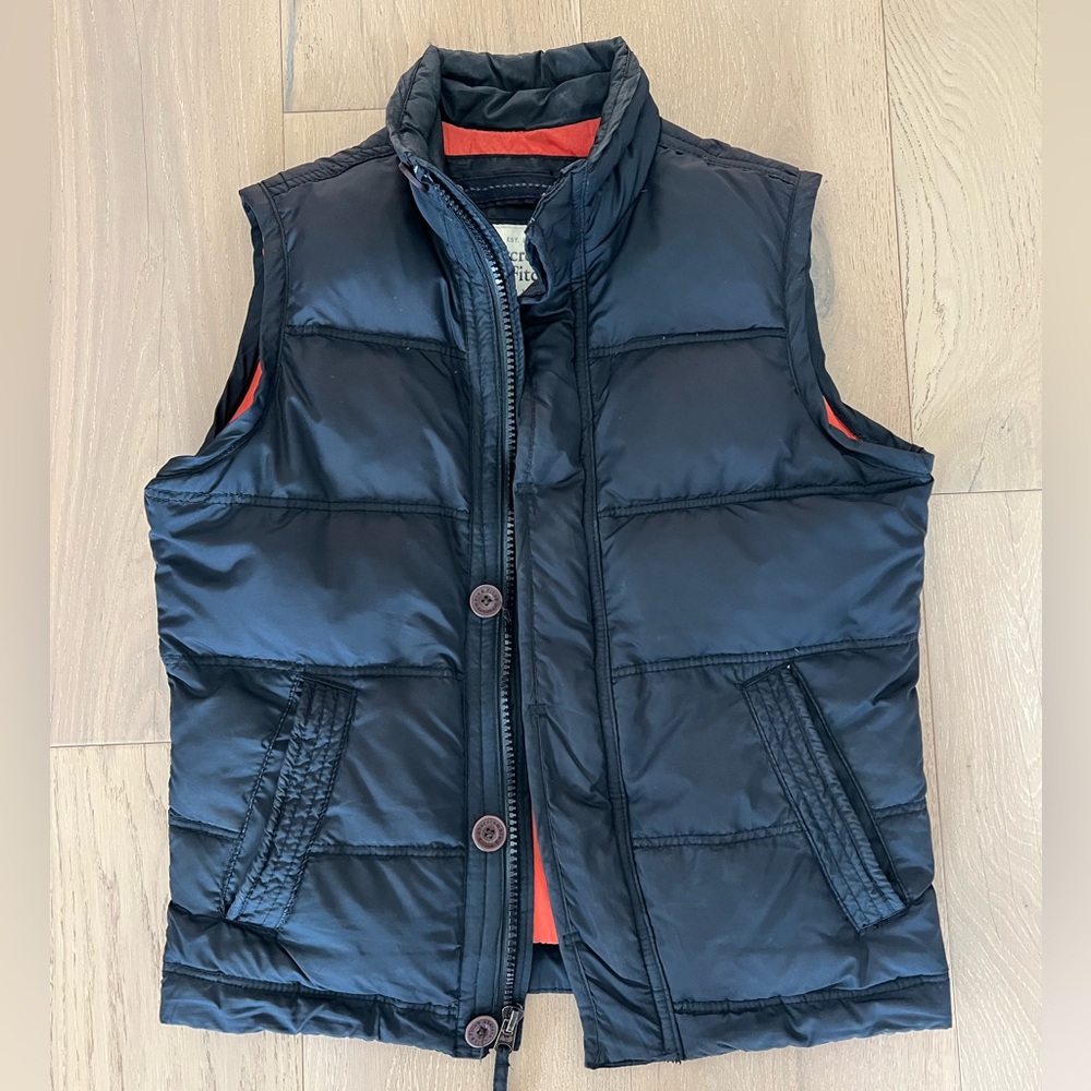Abercrombie & Fitch Men's summit Rock Black Puffer Vest Size M
